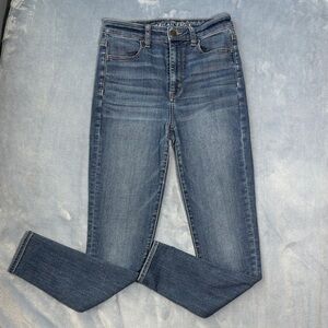 American Eagle Outfitters Women's Medium Wash Highest Rise Jegging Jeans